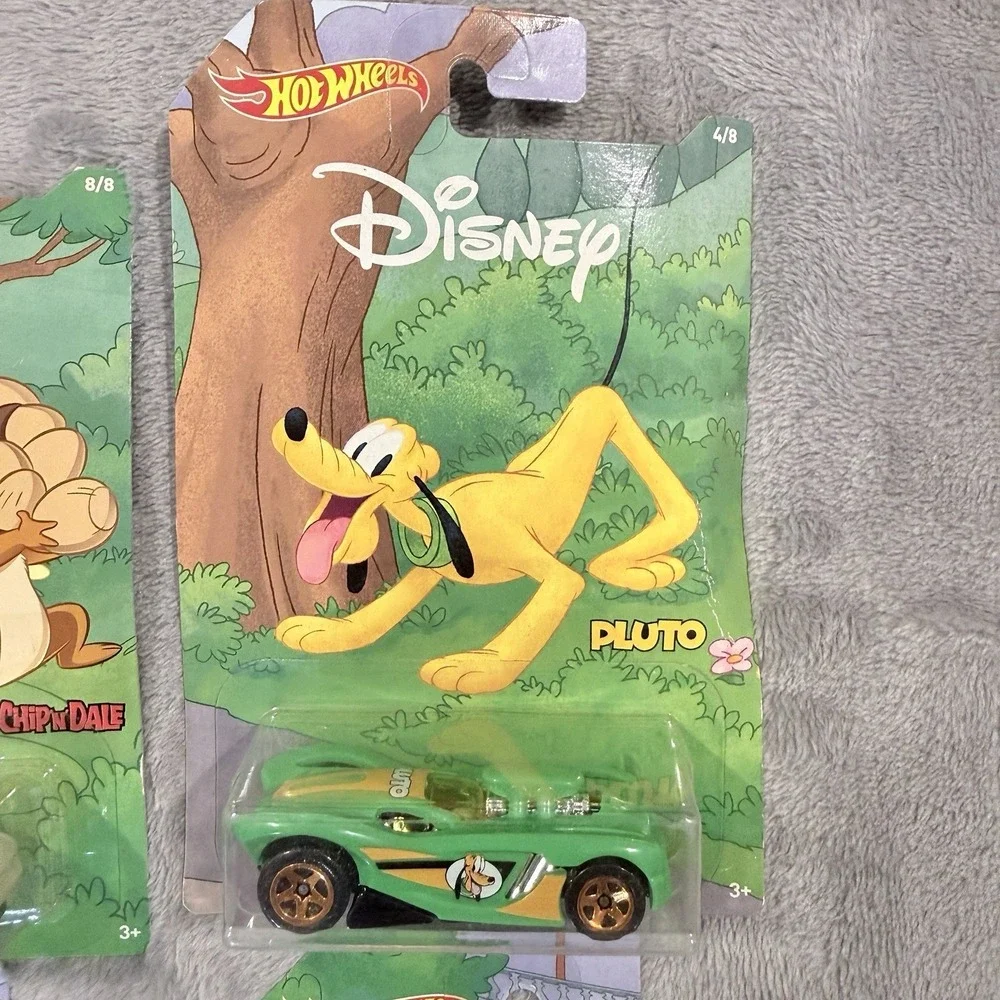 Hot Wheels Disney 90th Anniversary 2018 Lot 4 Minnie Goofy Pluto Chip Dale NIP